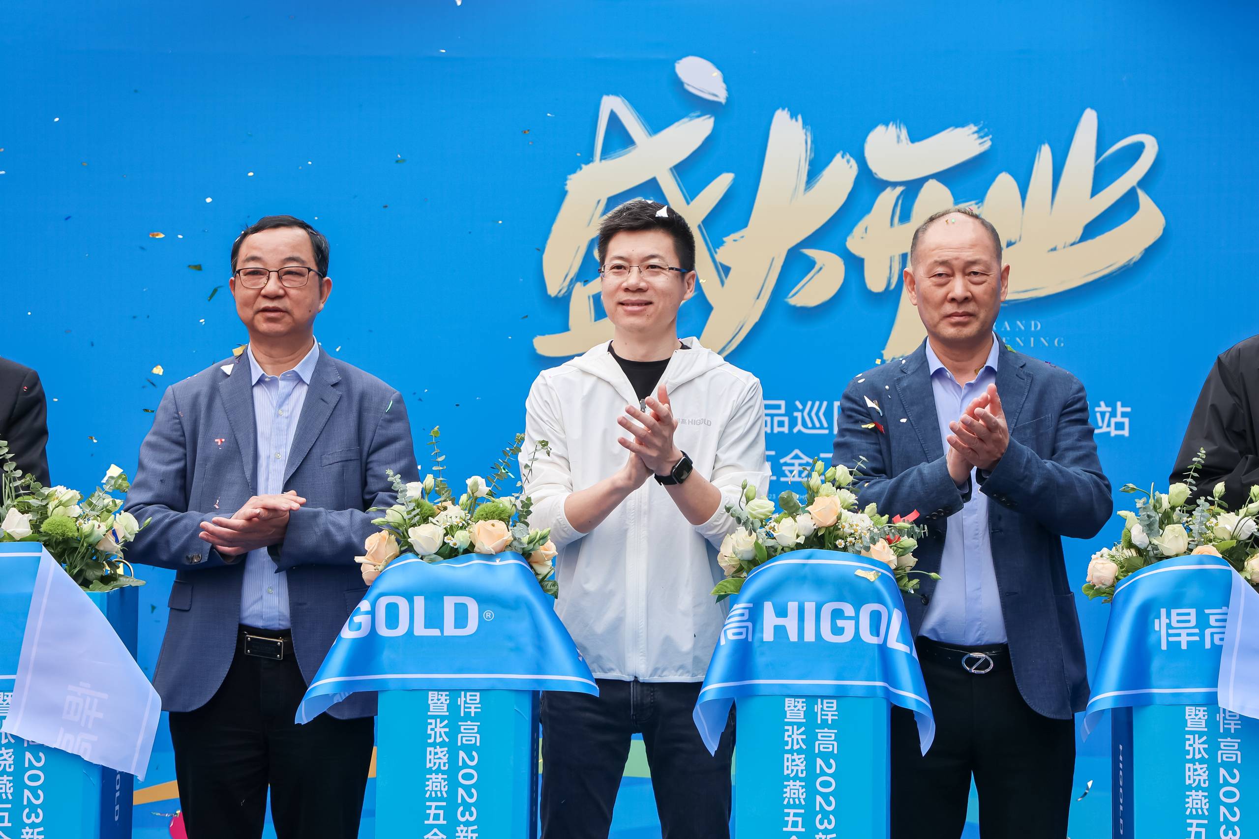 RON_0316.jpg RON_0316.jpg