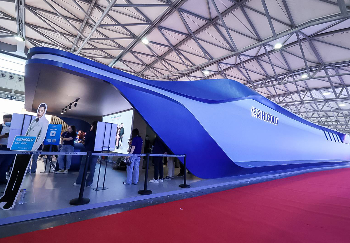 前衛(wèi)、時尚、未來感十足的悍高航母登陸第27屆上海廚衛(wèi)展，人氣超強