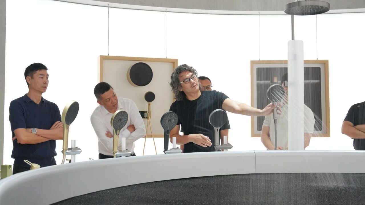 盈峰集團、顧家家居到訪悍高